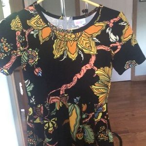 LuLaRoe NWOT small Amelia.